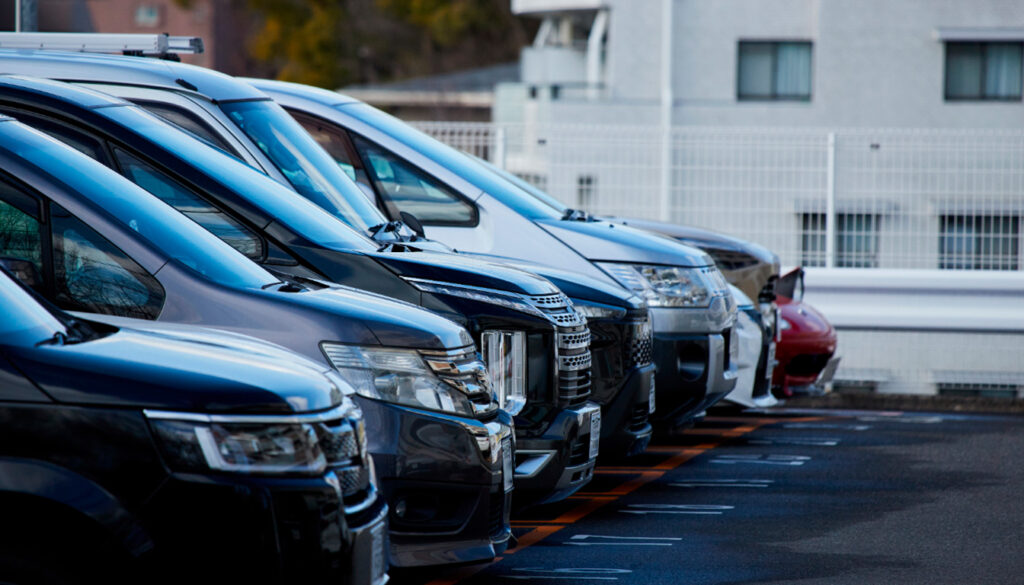 Quelles sont les solution pas chères pour un revêtement de sol de parking voiture extérieur ?