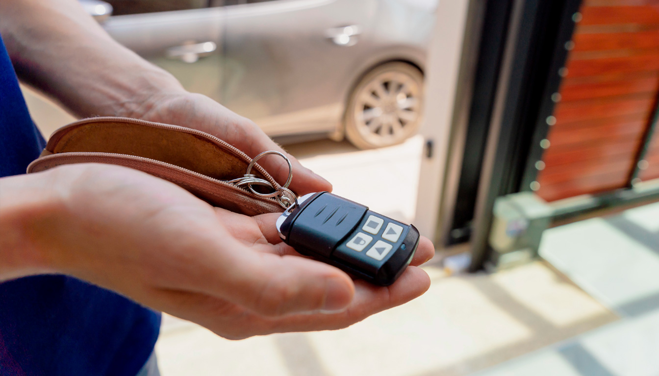 découvrez les différentes méthodes pour dupliquer facilement une télécommande de portail et sécuriser l'accès à votre domicile.