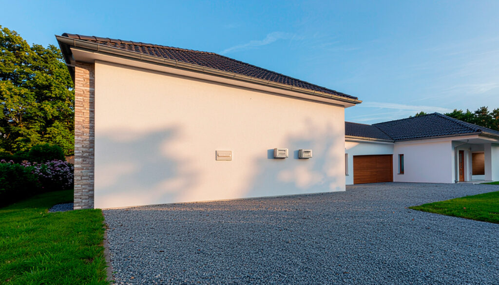 découvrez quel gravier choisir pour votre allée de voiture : explorez les différents types, granulométries et nos conseils pratiques pour un aménagement durable et esthétique.