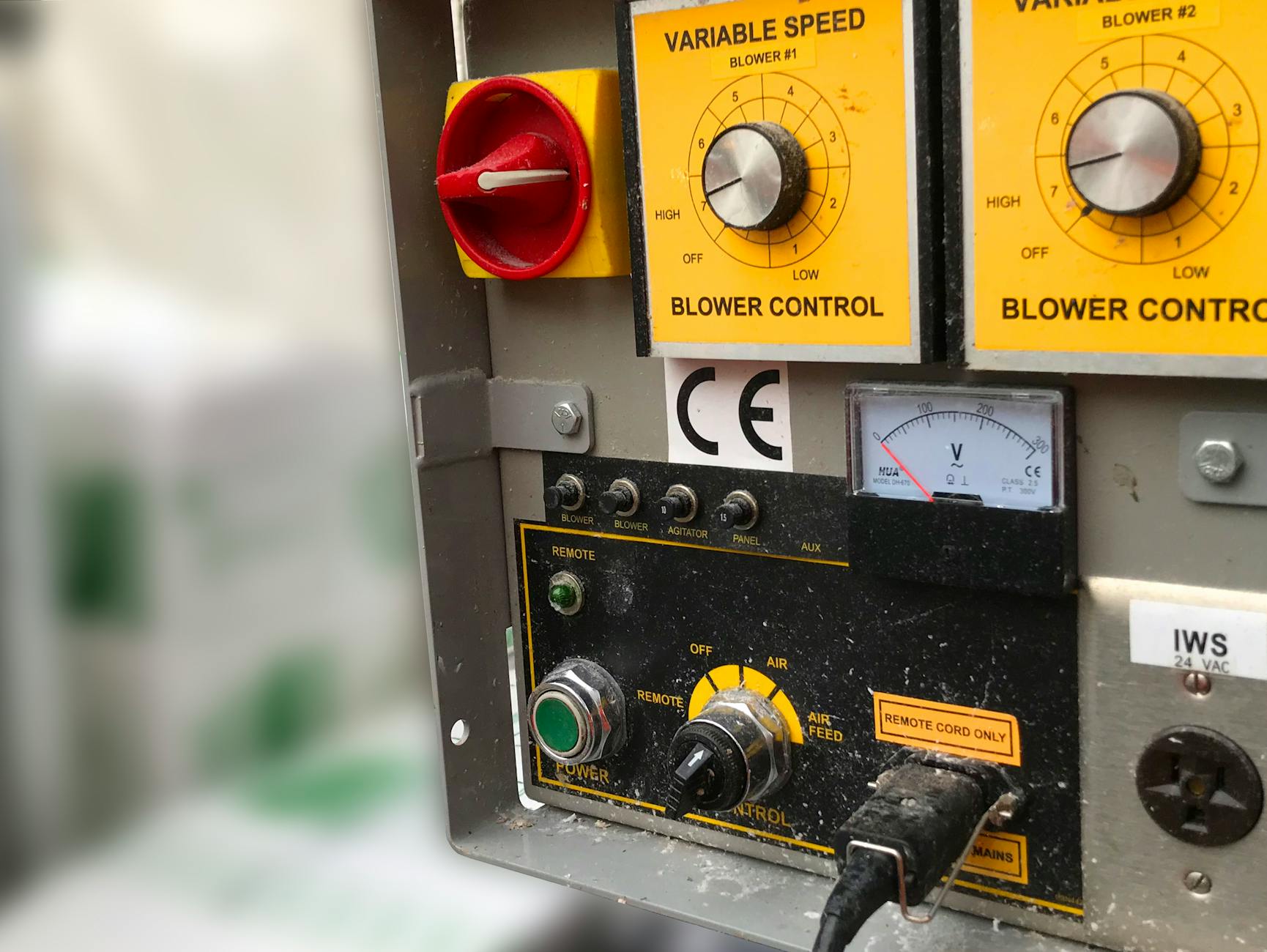 Boîtier anti-humidité électromagnétique : principe annoncé et réalité physique — dispositif anti-humidité électromagnétique