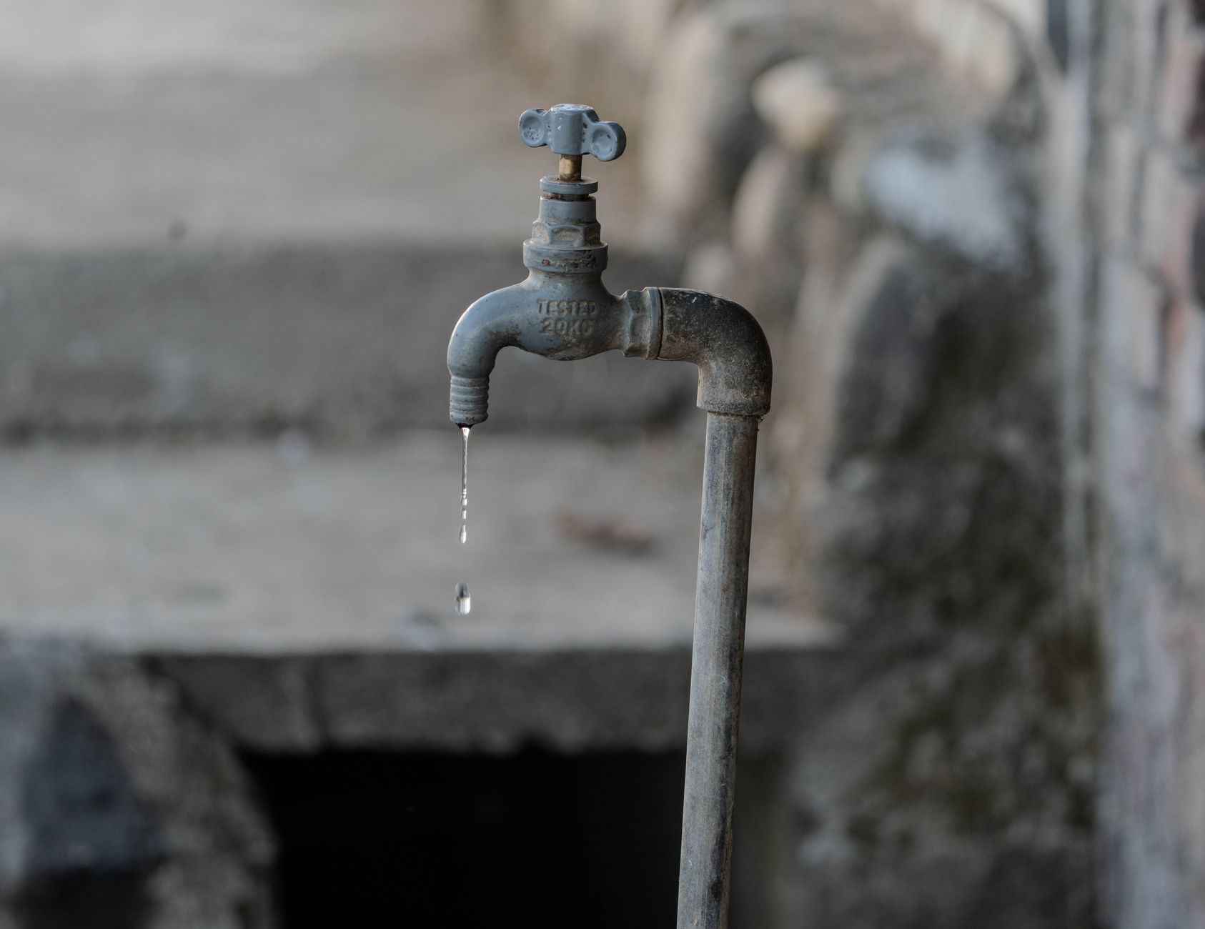 Surconsommation, loi Warsmann et conditions de non-paiement de la facture d’eau — facture d'eau fuite réparation tuyau