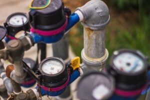 Fuite d'eau avant ou après — fuite d'eau tuyau compteur