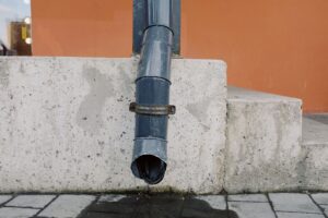 Déboucher une canalisation extérieure ou — canalisation extérieure bouchée