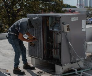 VMC qui fait du bruit — outils de maintenance système de ventilation