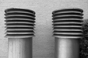 Salle de bain sans fenêtre — installation système de ventilation salle de bain